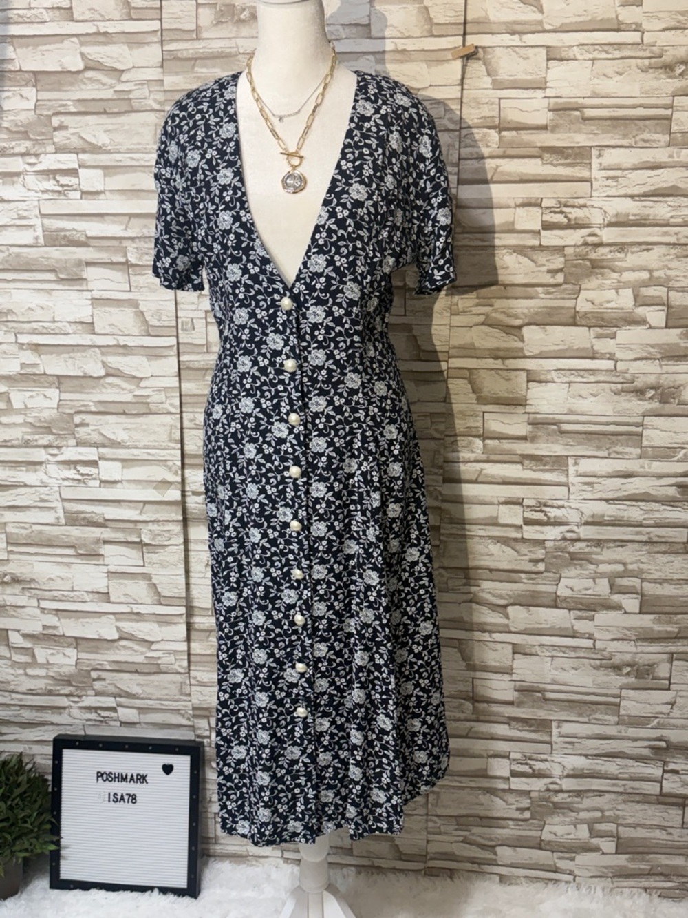 CAROLINE WELLS Collection Floral Button-Front Midi Dress